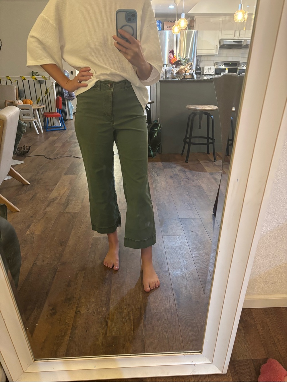 Old Navy High Waisted Wide-Leg Chinos - Picture 3 of 6